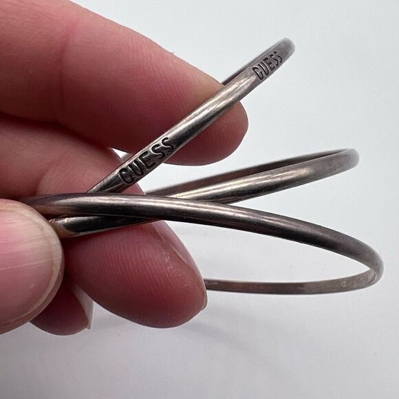 Vintage Guess Logo Spell Out Triple Link Bangle Bracelet Silver delicate rocker - Picture 5 of 5